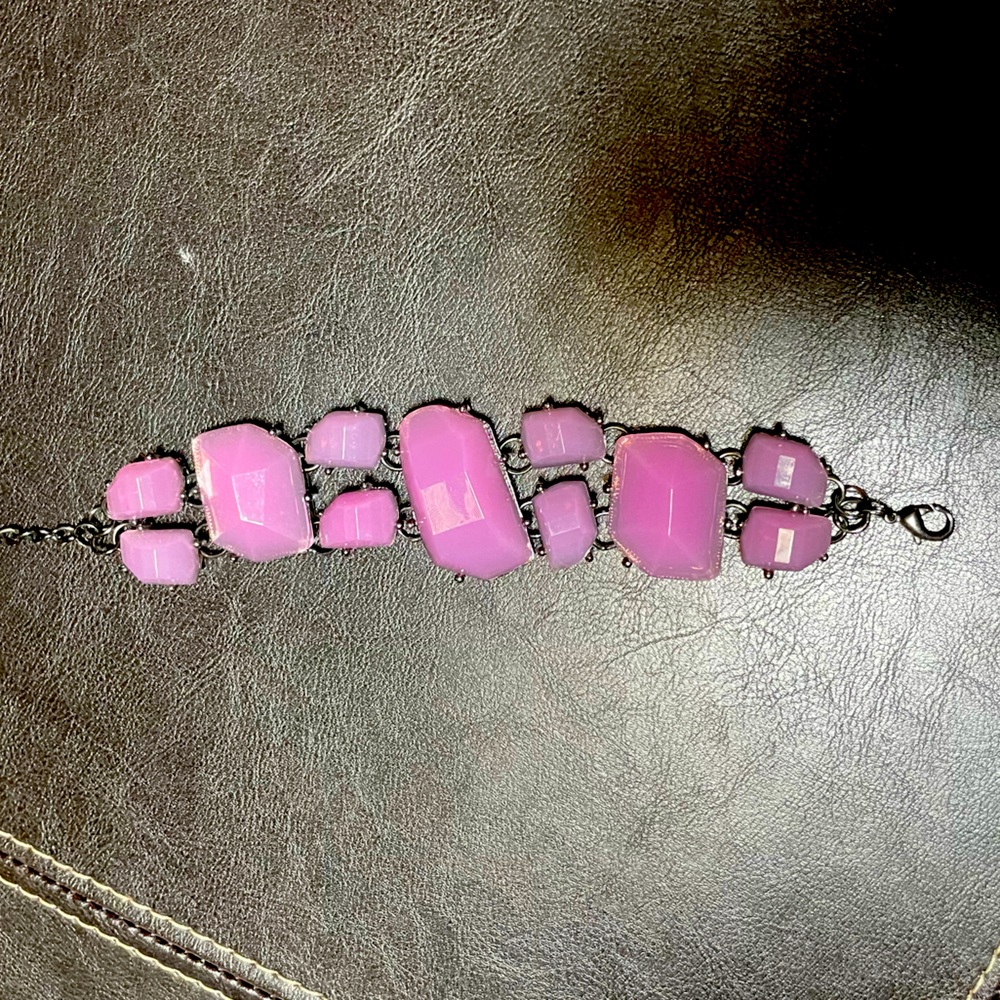 Extended link light purple stone bracelet